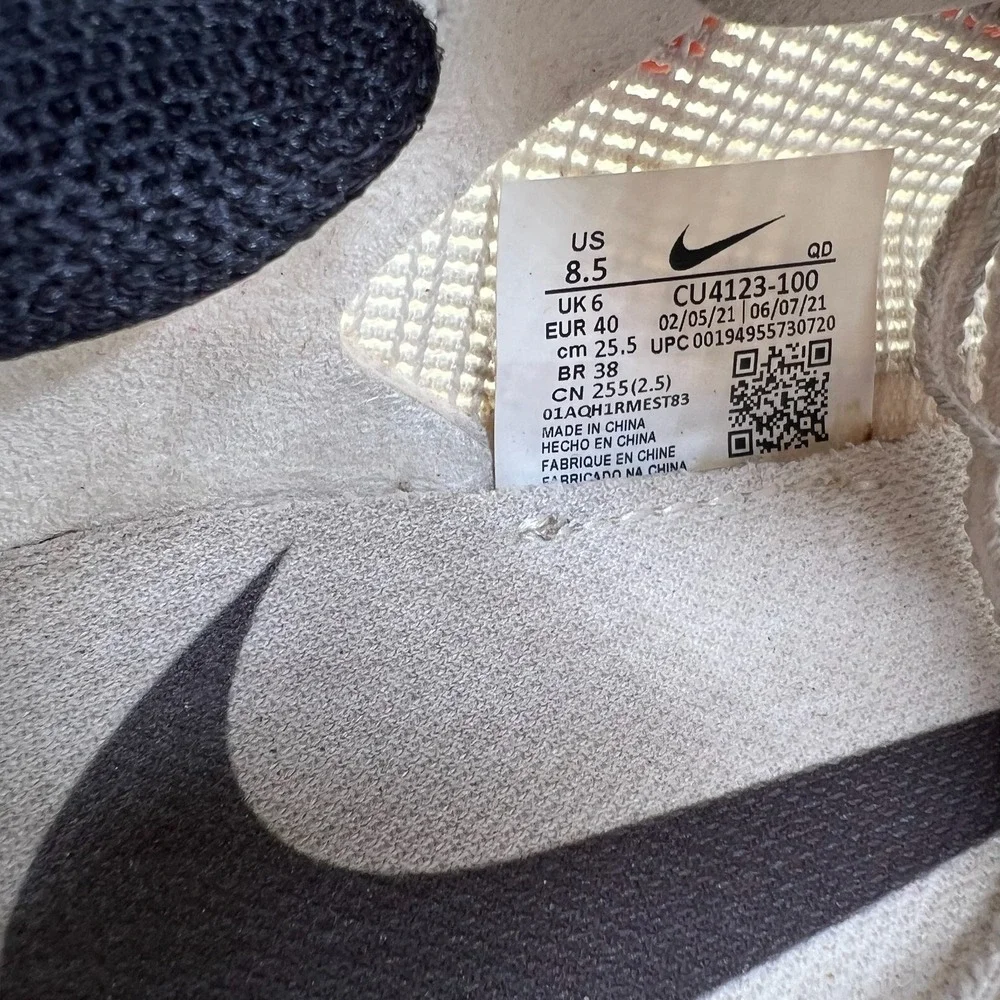 Nike ZoomX Vaporfly Next% 2 Women's 8.5 White Silver Running Shoes CU4123-100